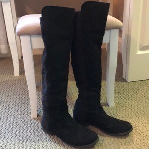 Unisa knee high boots, low heel.